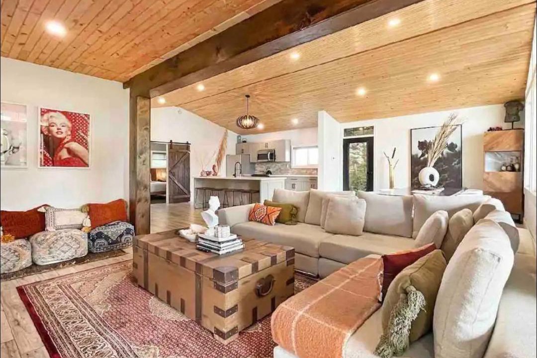 Photo of Others in L'Amable