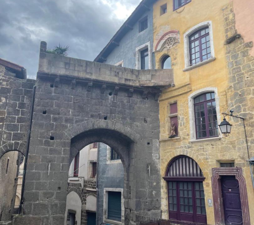 Photo of Buildings in Le Puy-en-Velay