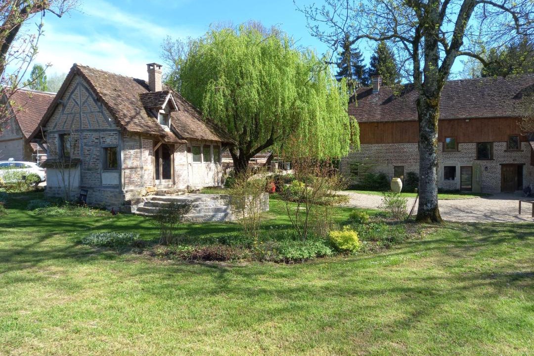 Photo of Others in Saillenard