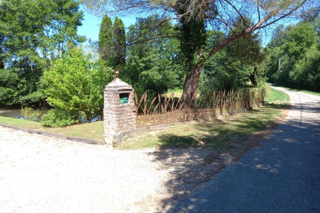 Photo of Others in Saillenard