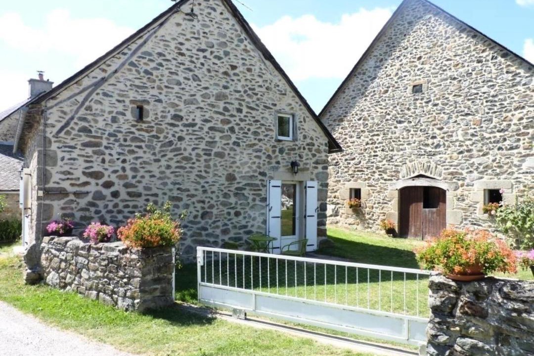 Photo of Others in Sarroux-Saint-Julien