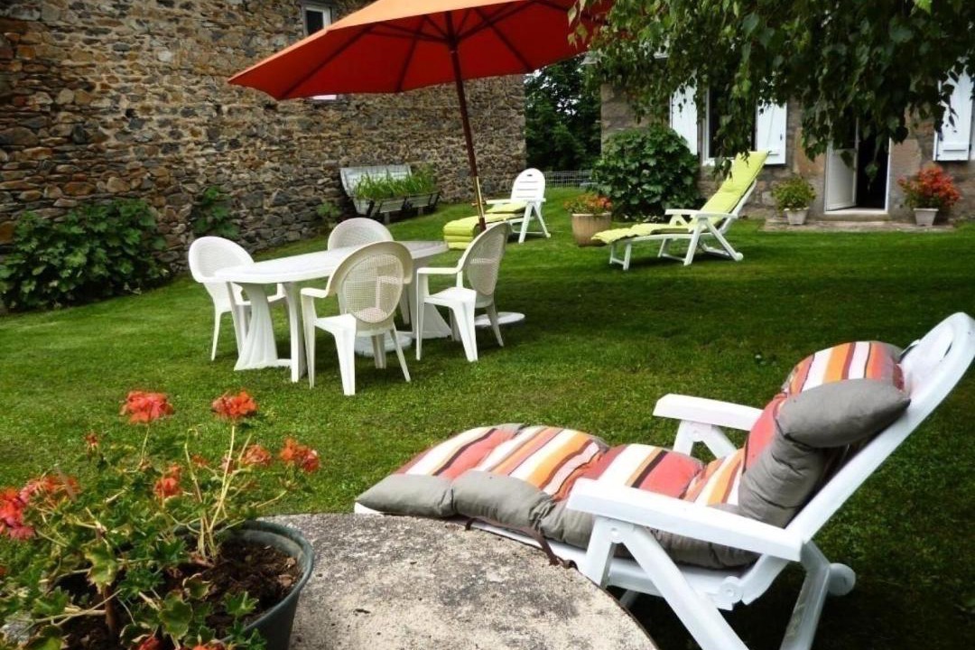 Photo of Others in Sarroux-Saint-Julien