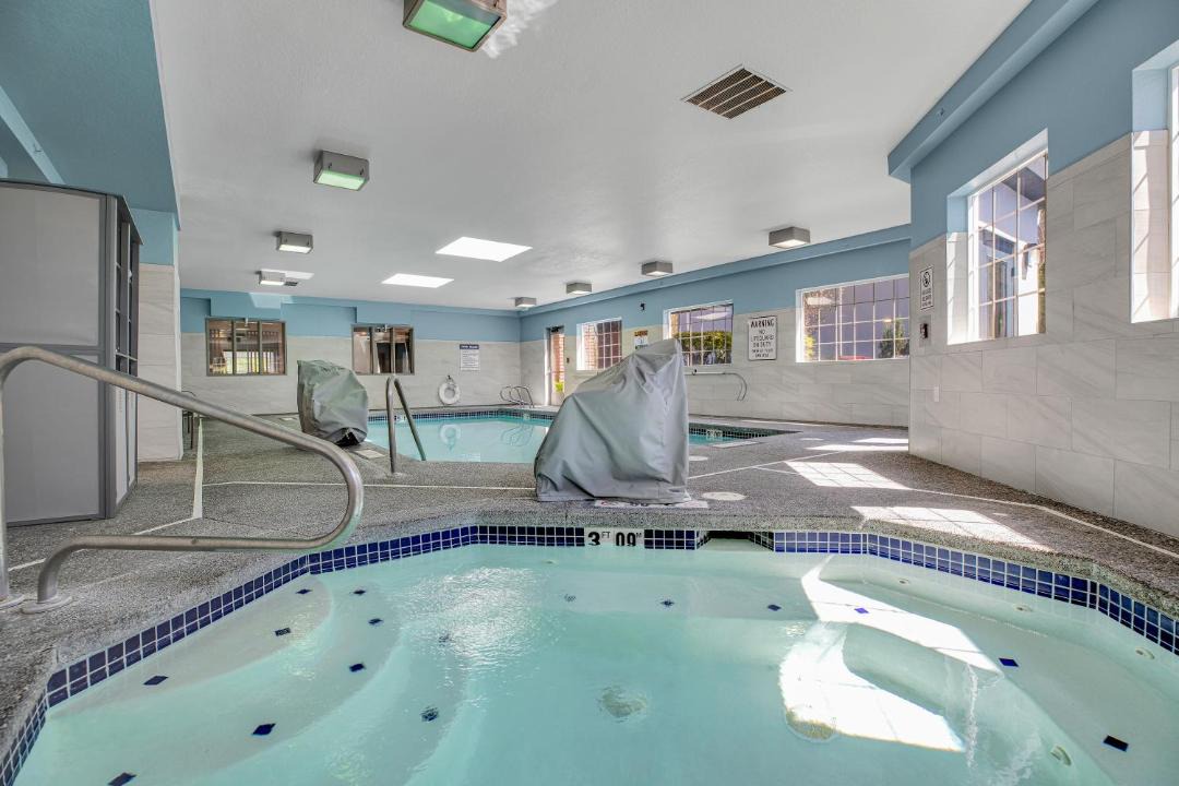 Photo of Others in Hayden Island