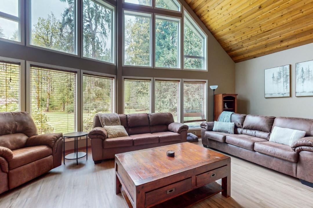 Photo of Livingroom in Jordan Road-Canyon Creek