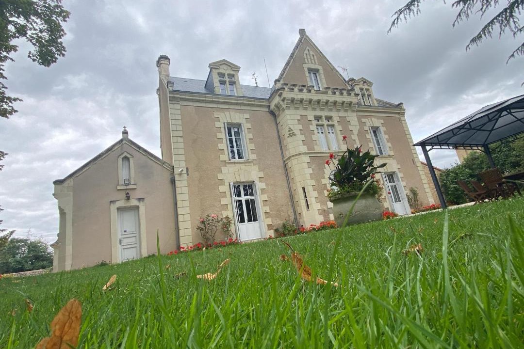 Photo of Others in Pas-de-Jeu