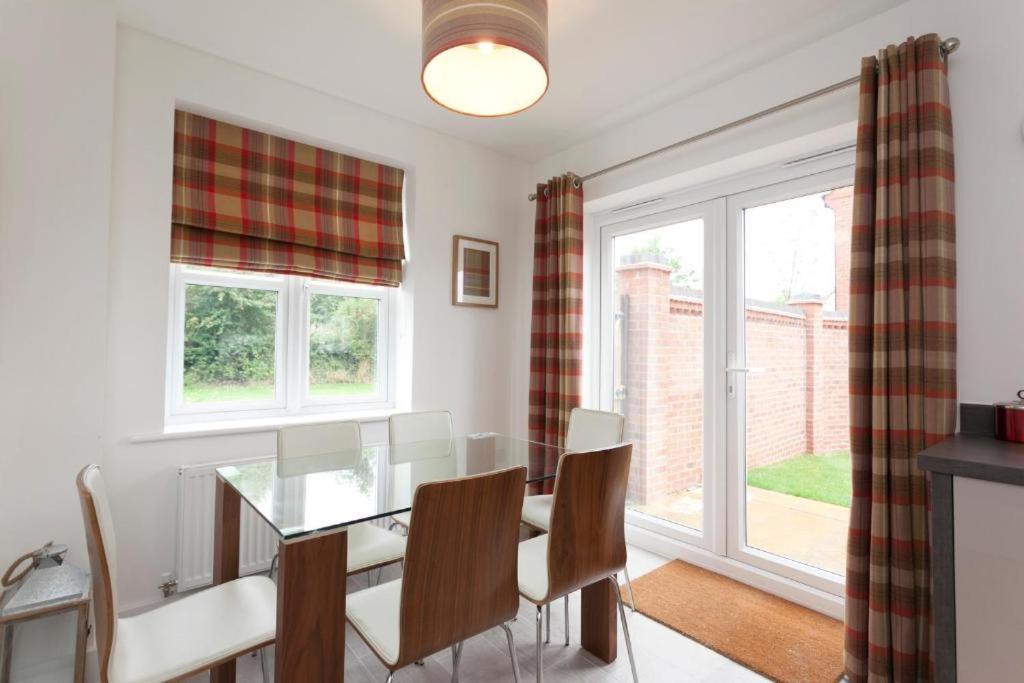 Photo of Others in Castle Donington