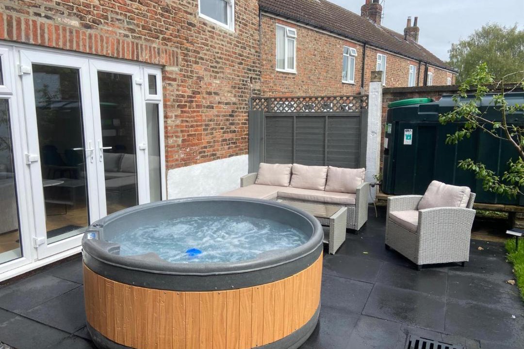 Photo of Others in Wistow