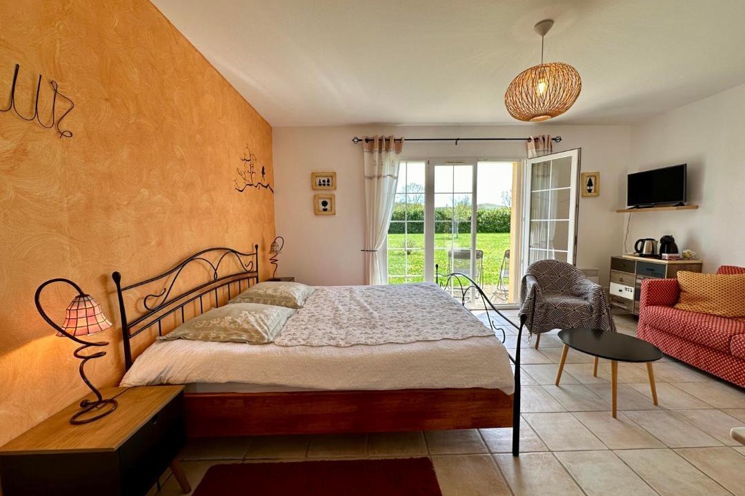 Photo of Others in Nolay