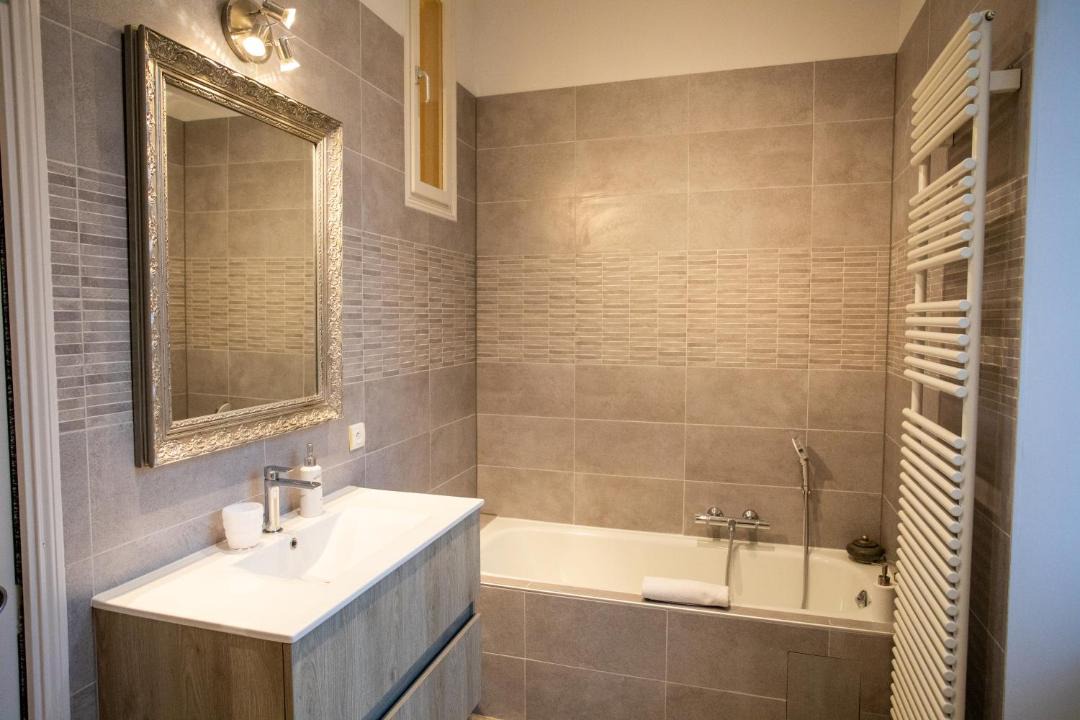 Photo of Others in Quincey