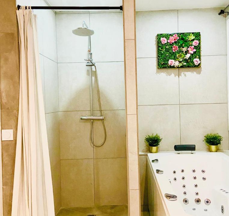 Photo of Others in Villette Gare