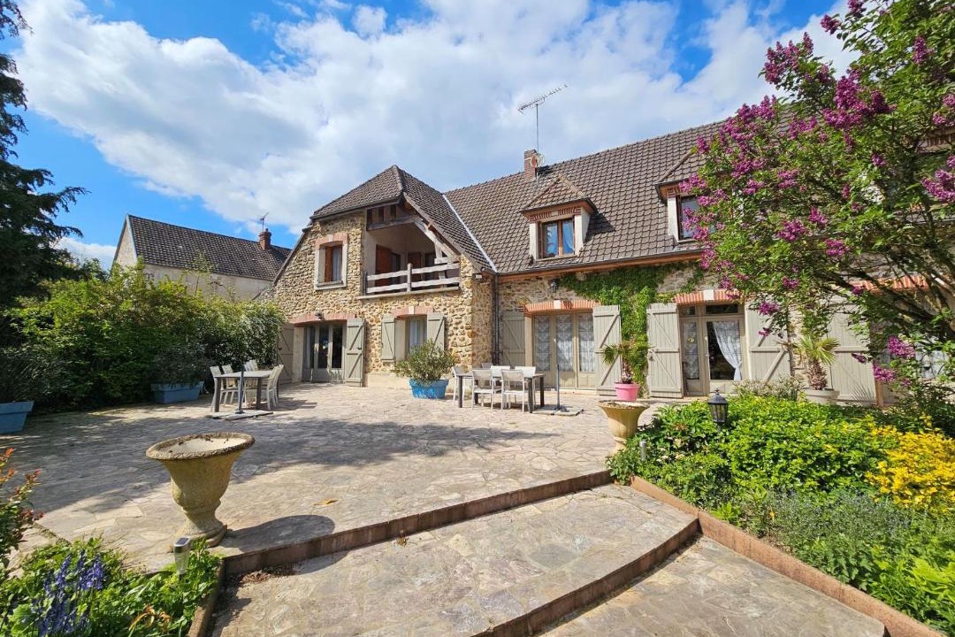 Photo of Others in Le Charmel