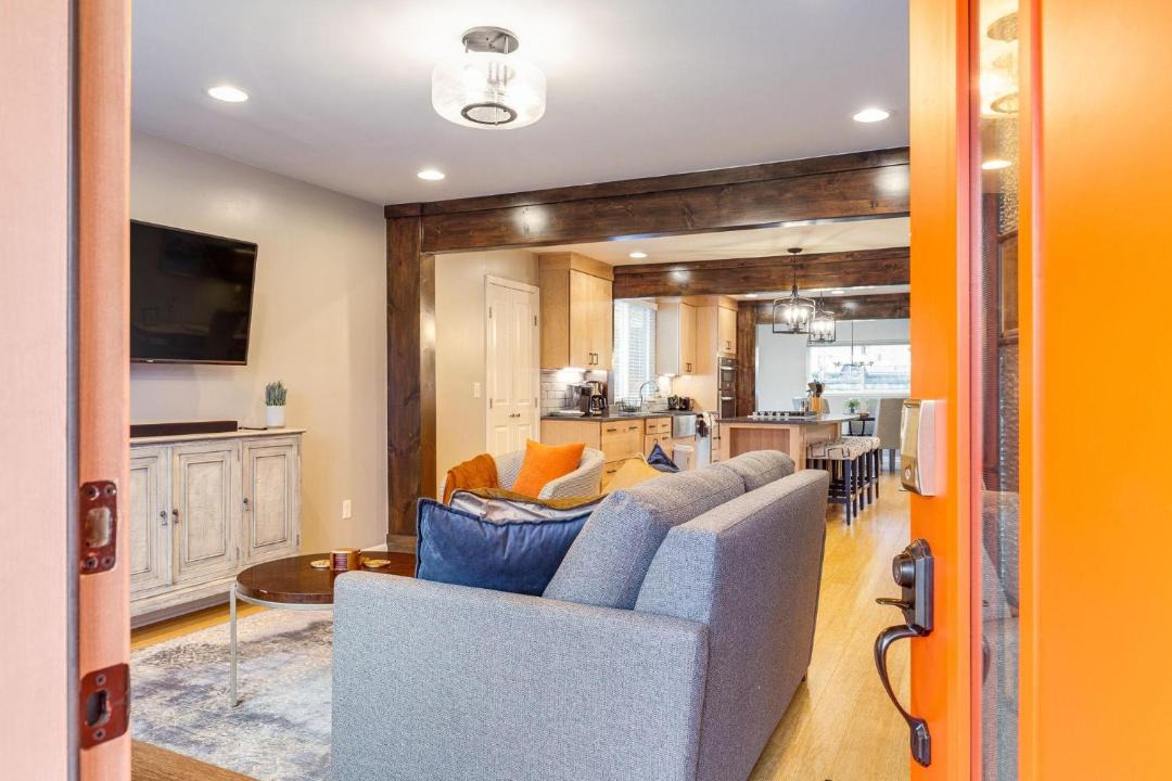 Photo of Others in Mid-Beacon Hill