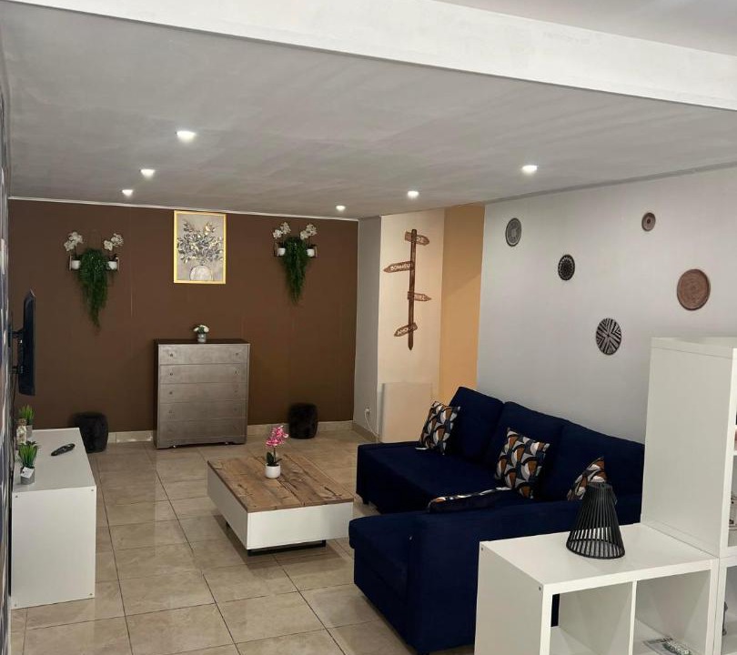 Photo of Others in Lallaing