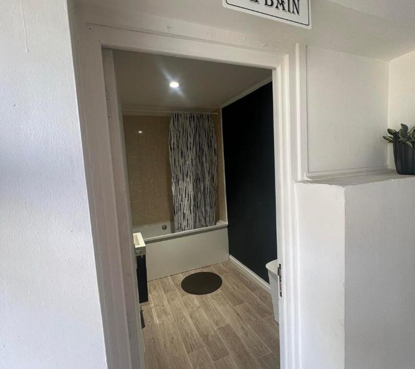 Photo of Others in Lallaing