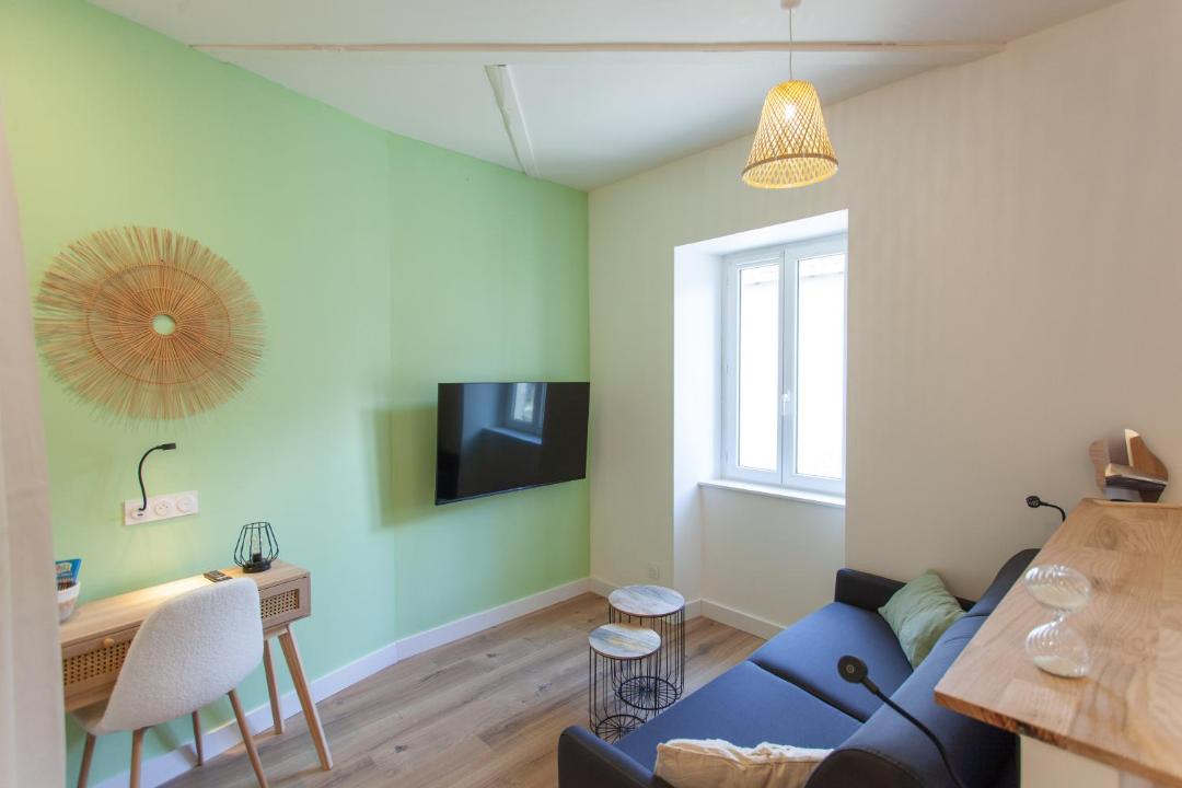 Photo of Others in Valence-sur-Baise