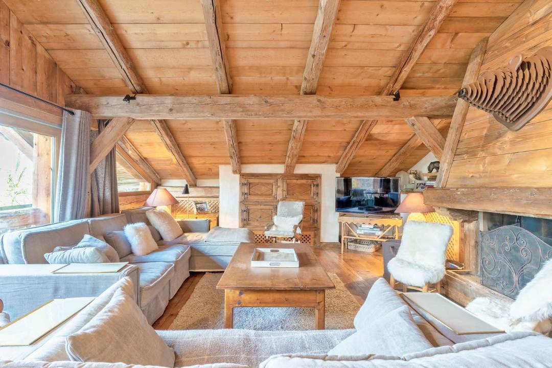 Photo of Others in Demi-Quartier