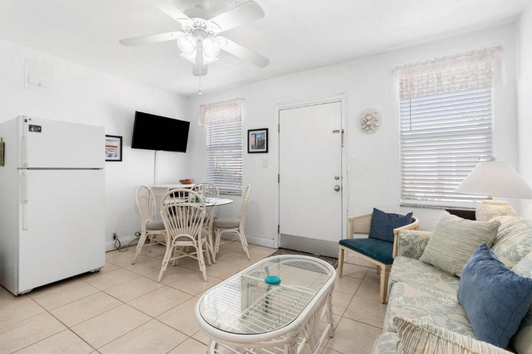 Photo of Others in Golden Beach