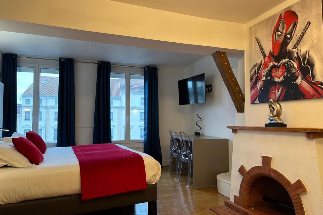 Photo of Bedroom in Chalons-en-Champagne