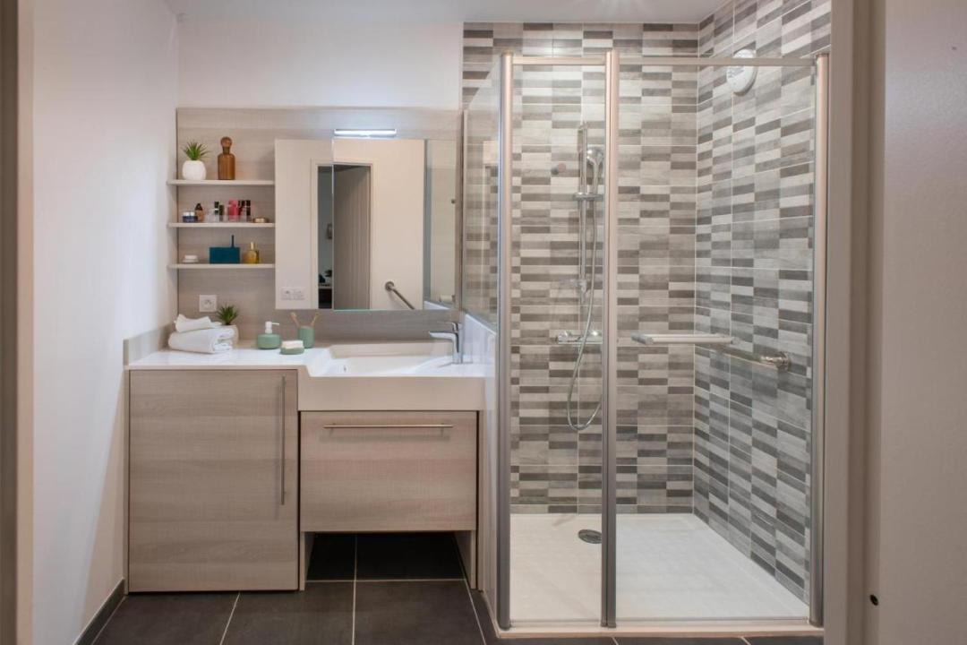 Photo of Others in Ales