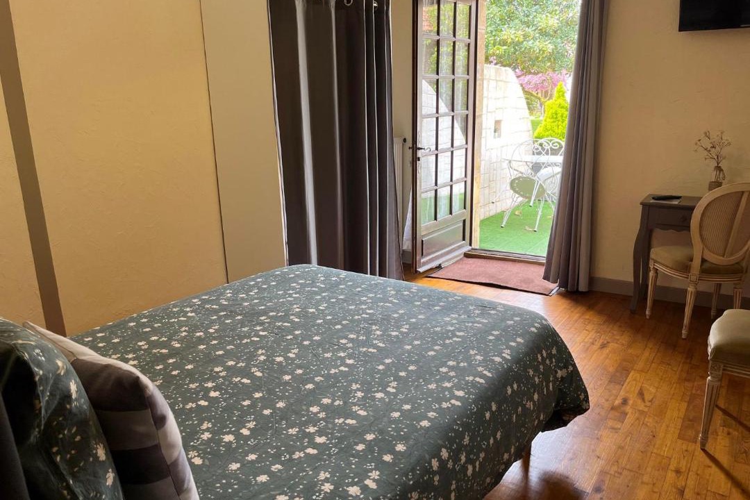 Photo of Others in Sarrazac