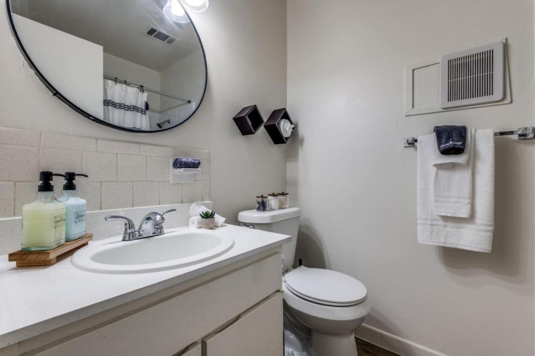 Photo of Bathroom in North University