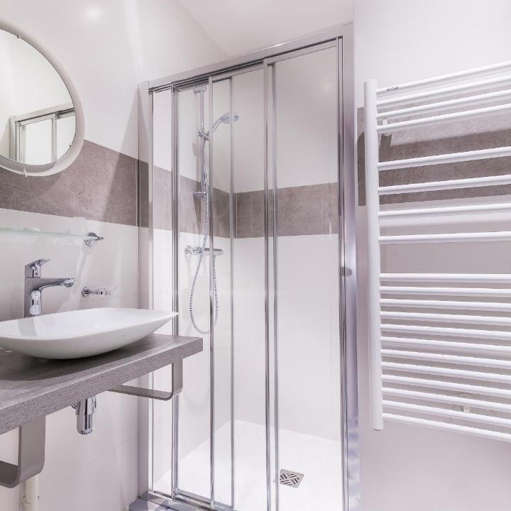 Photo of Bathroom in Quartier de la Salpetriere