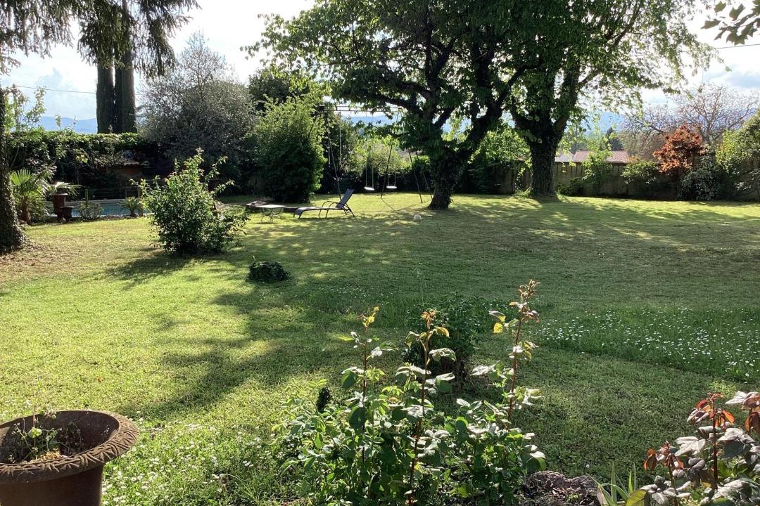 Photo of Others in Genouilleux