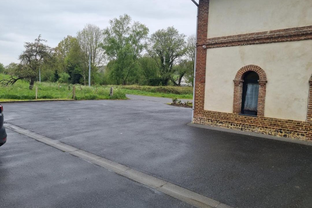 Photo of Others in Valmont