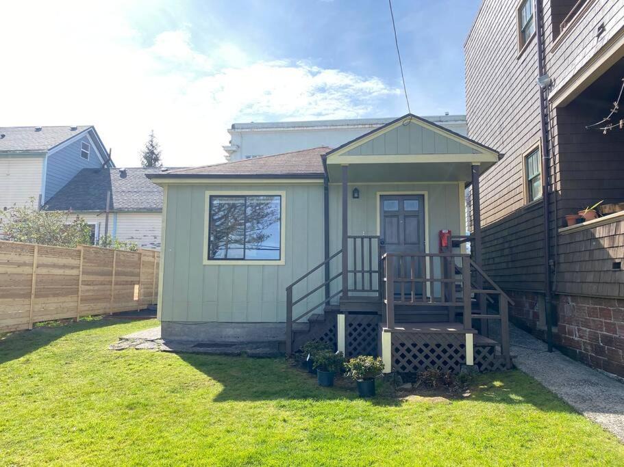 Photo of Others in Astoria