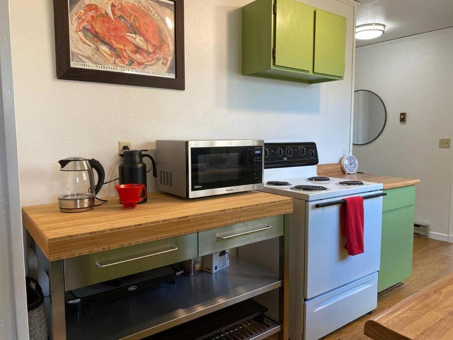 Photo of Others in Astoria