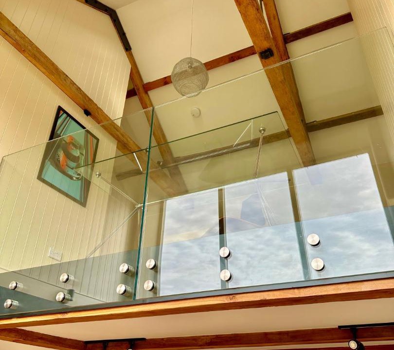 Photo of Others in Weedon Lois