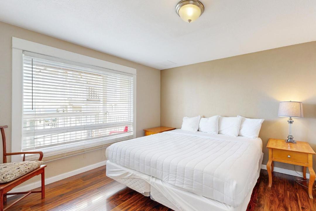 Photo of Others in Lincoln City