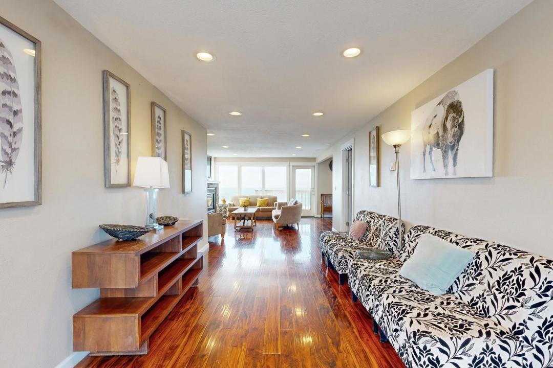 Photo of Others in Lincoln City