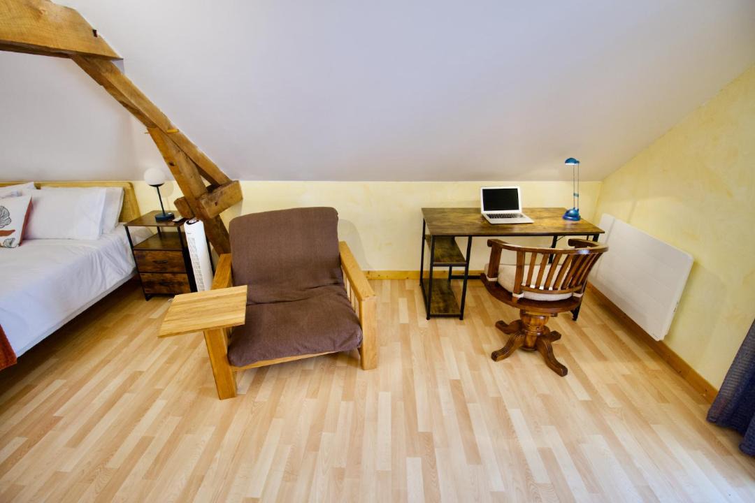 Photo of Others in Louin