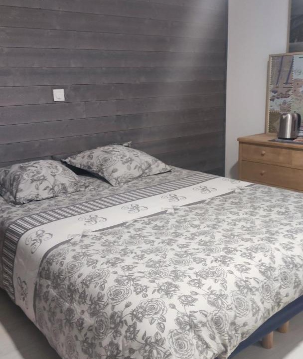 Photo of Others in Auxais