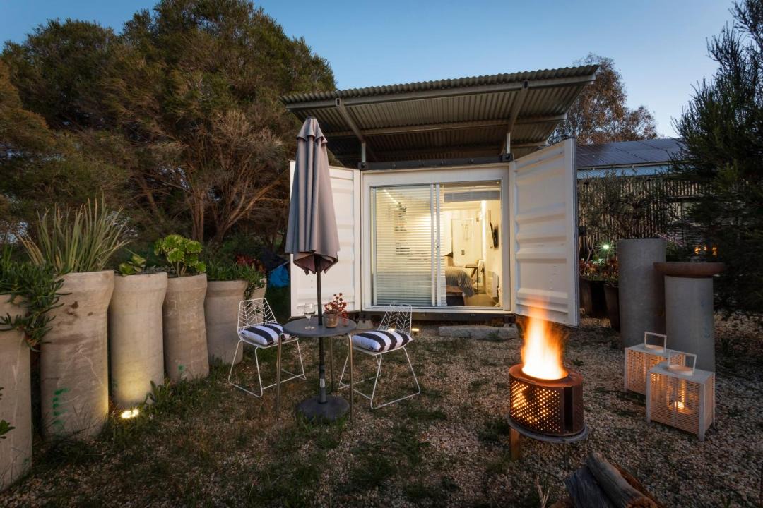 Photo of Others in Mia Mia