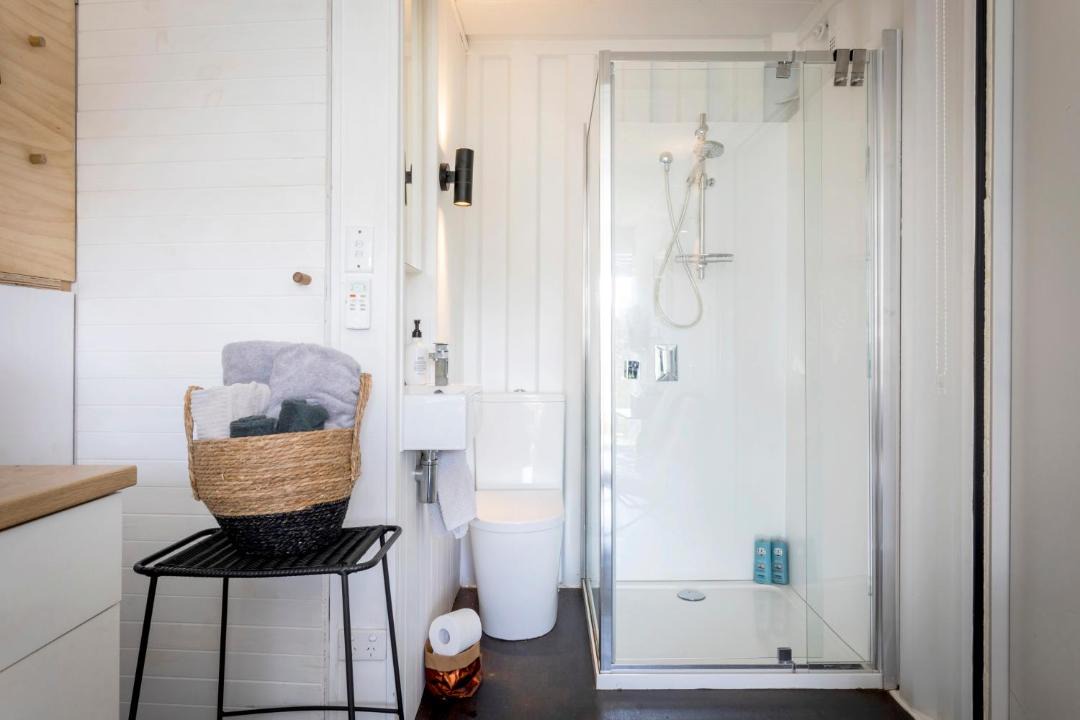 Photo of Others in Mia Mia