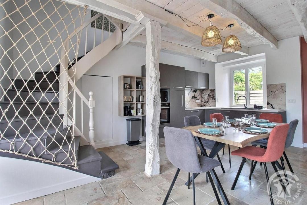 Photo of Others in Plestan