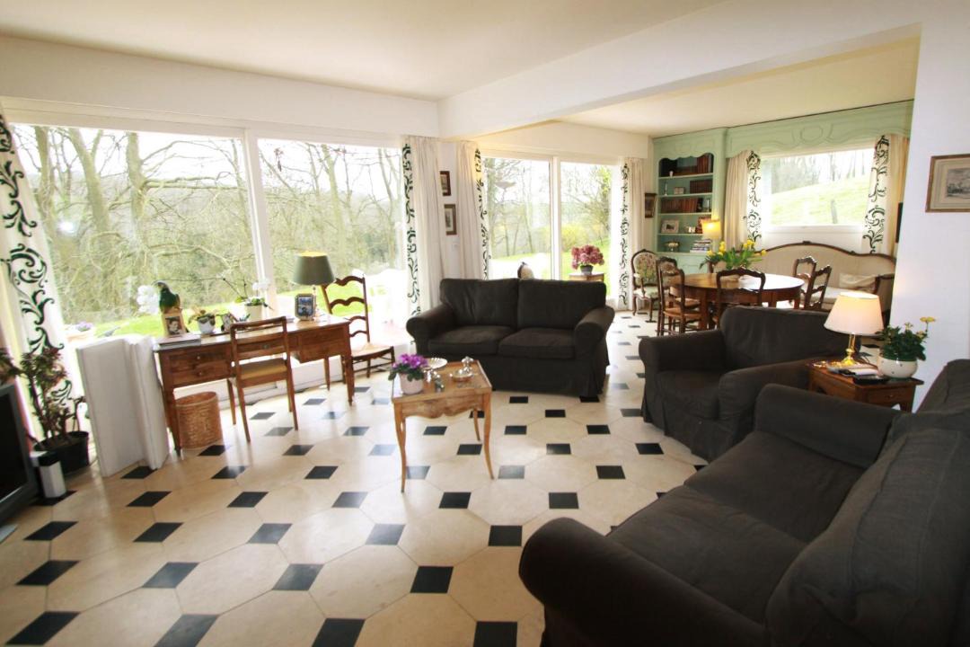 Photo of Livingroom in Glicourt