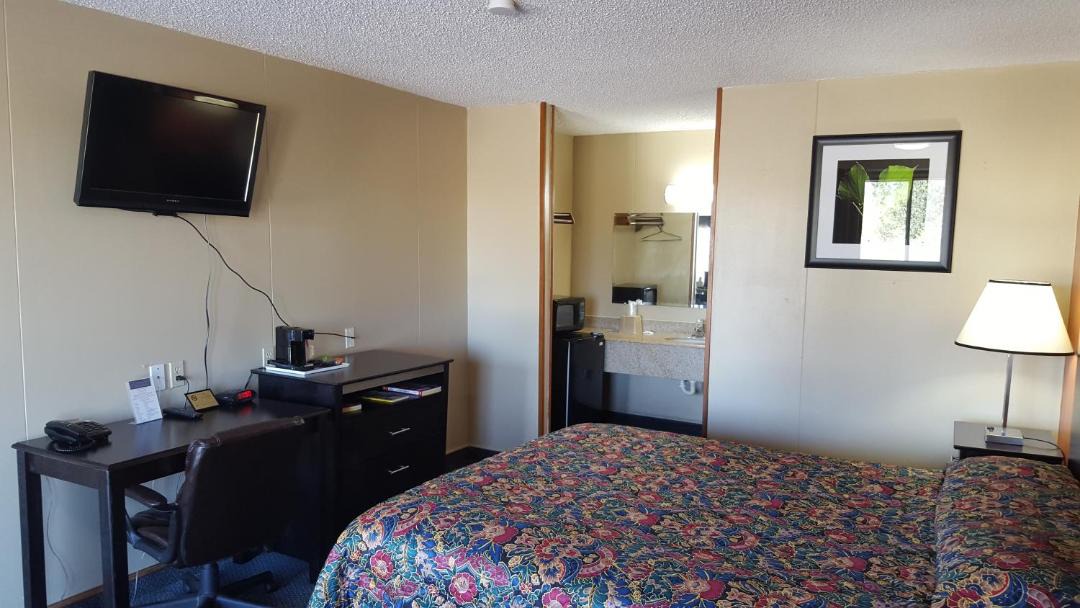 Photo of Bedroom in Flatonia