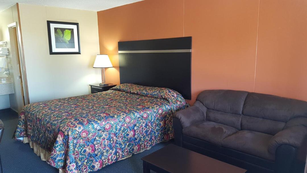 Photo of Bedroom in Flatonia