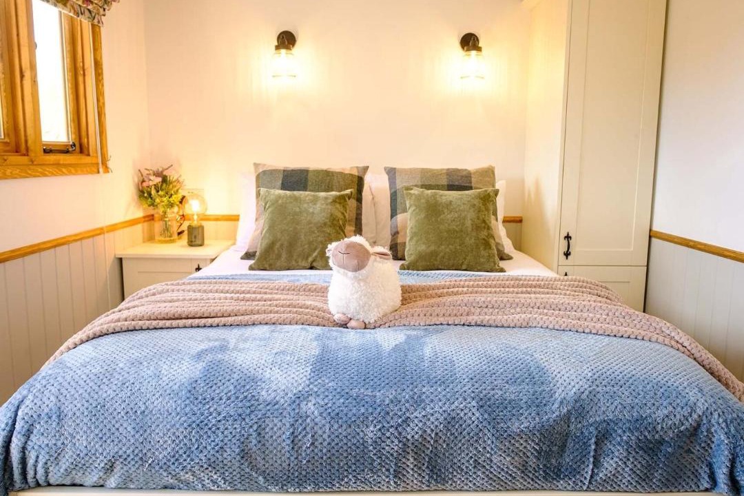 Photo of Others in Mauchline