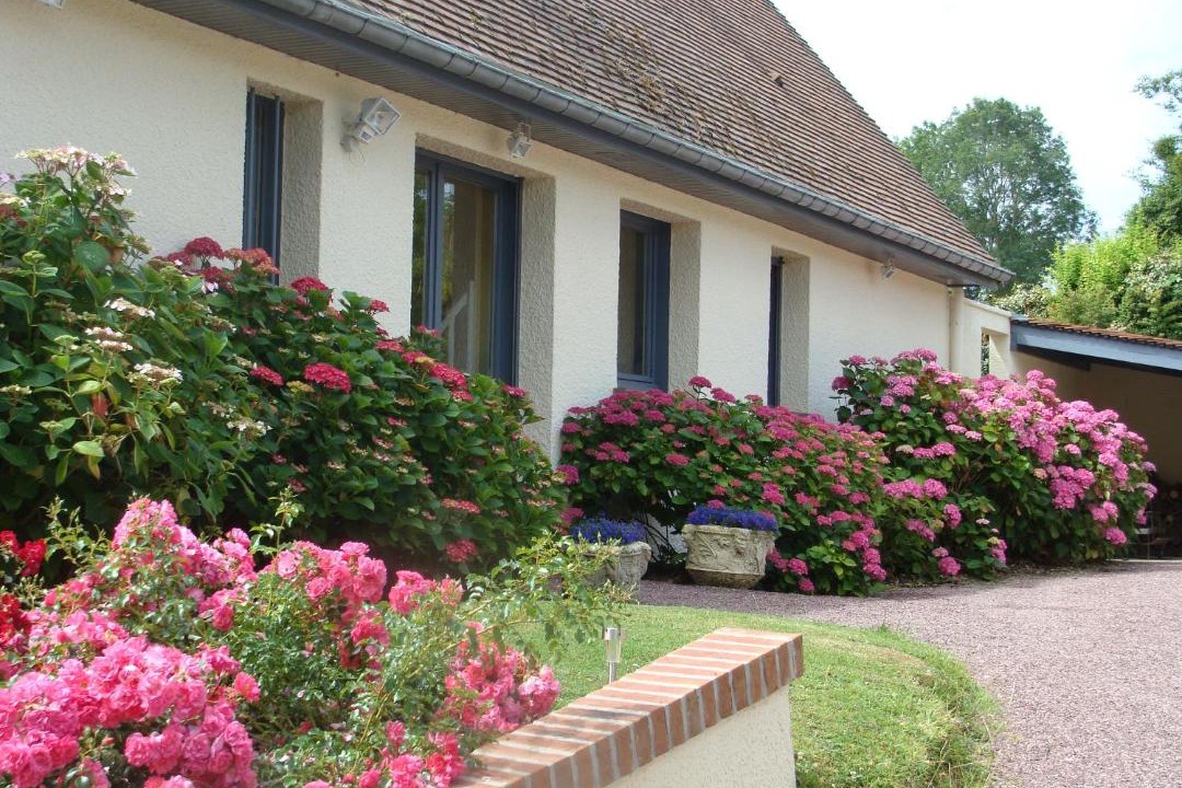 Photo of Buildings in Glicourt