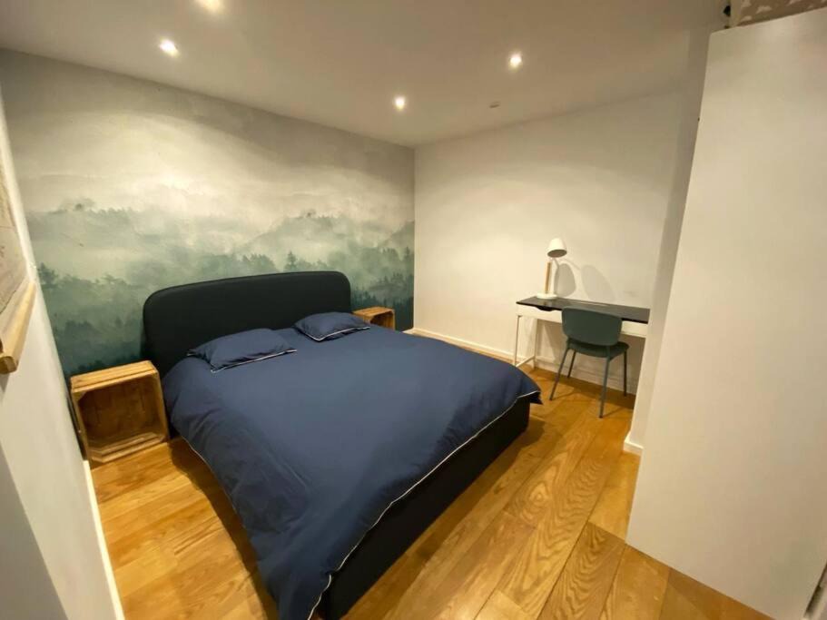 Photo of Others in Bayonne