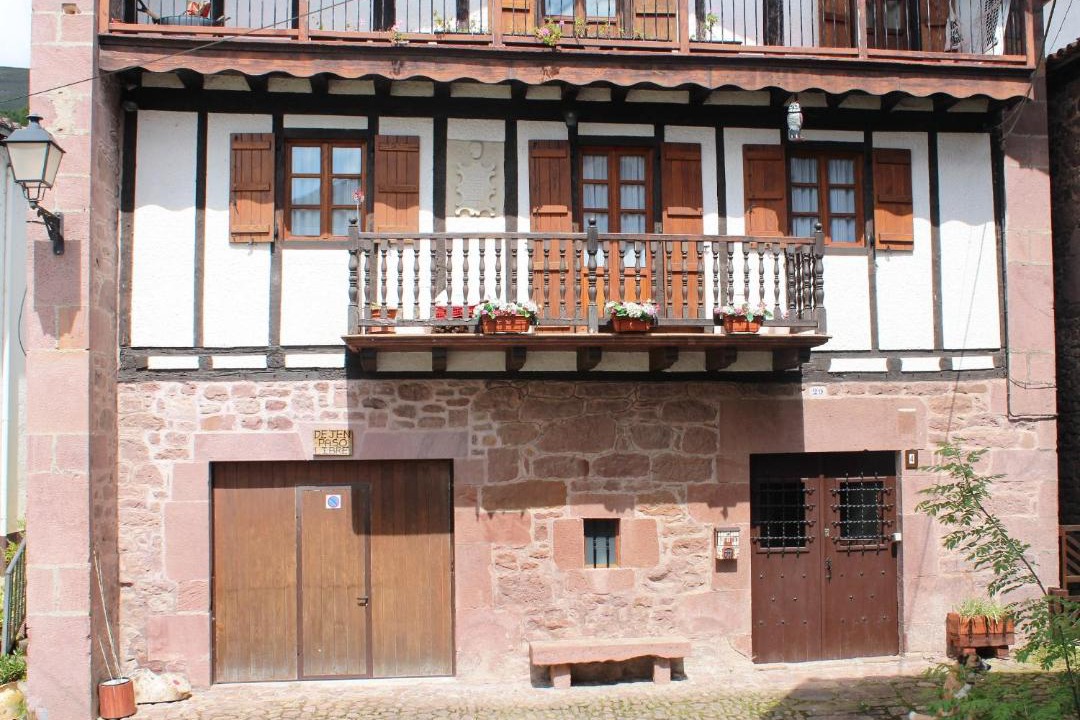 Photo of Others in Errazu