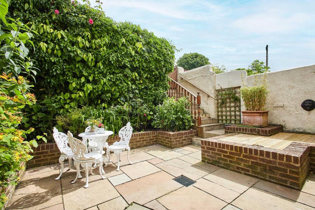 Photo of Others in Middleton One Row