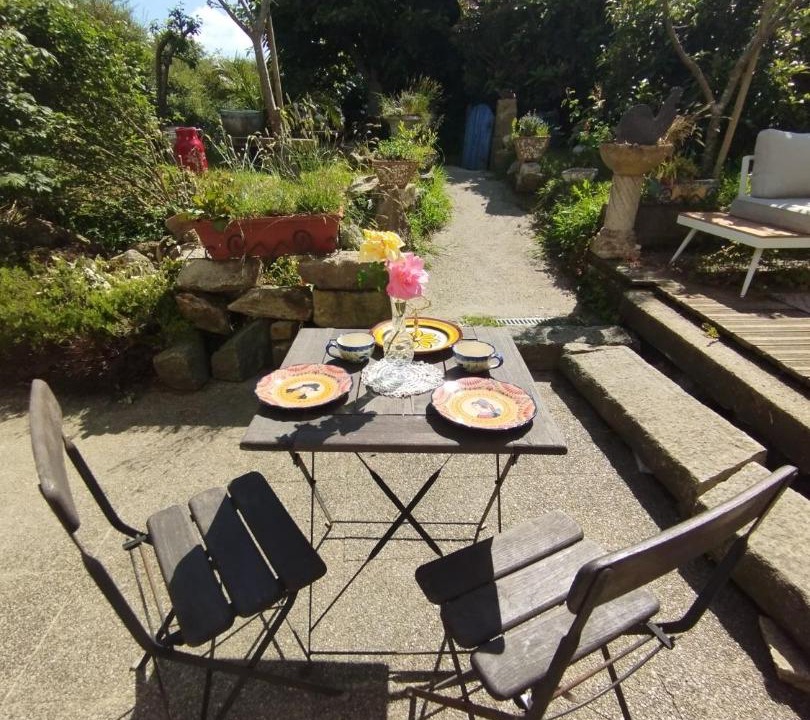 Photo of Others in Locronan