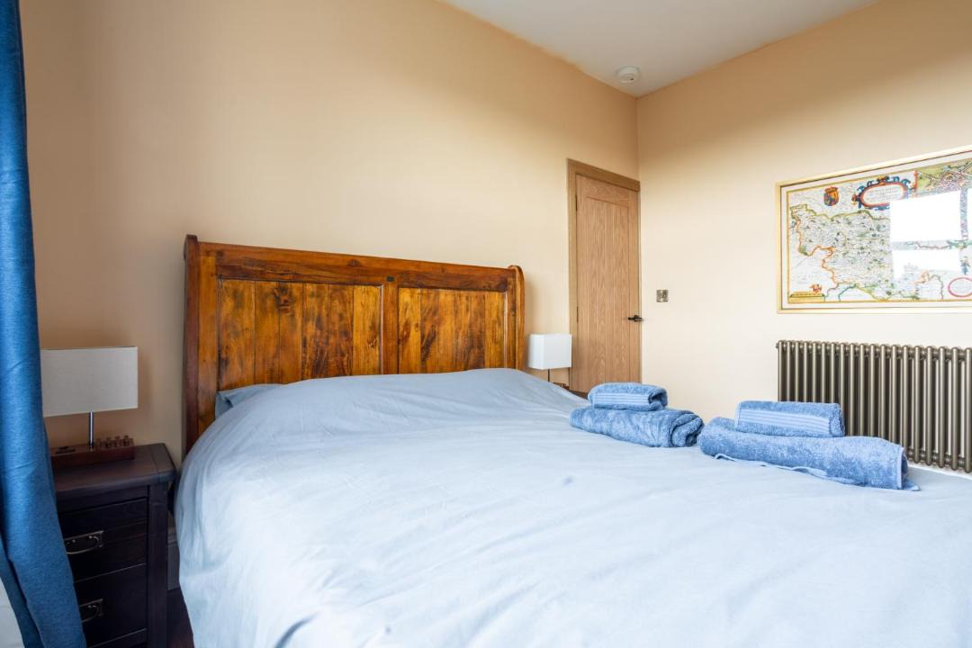 Photo of Others in Hoylandswaine