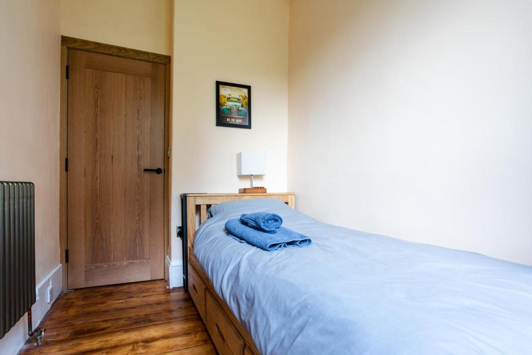 Photo of Others in Hoylandswaine