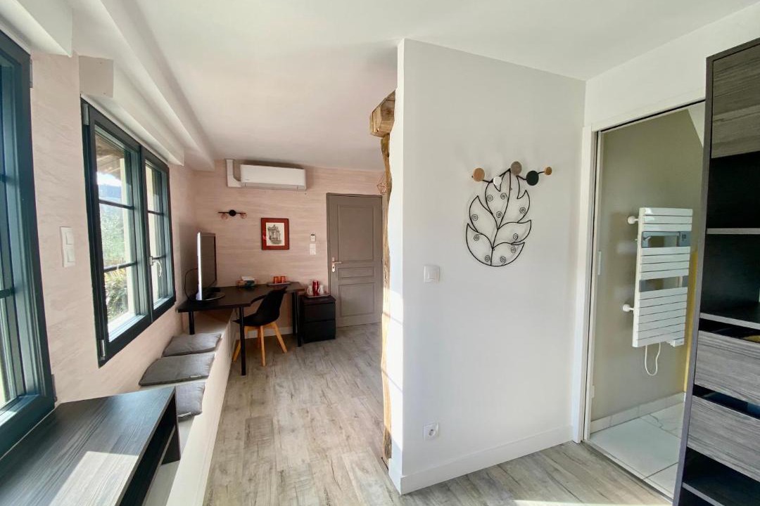 Photo of Others in Murs-Erigne